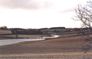 rivertoLuton.JPG (169566 bytes)